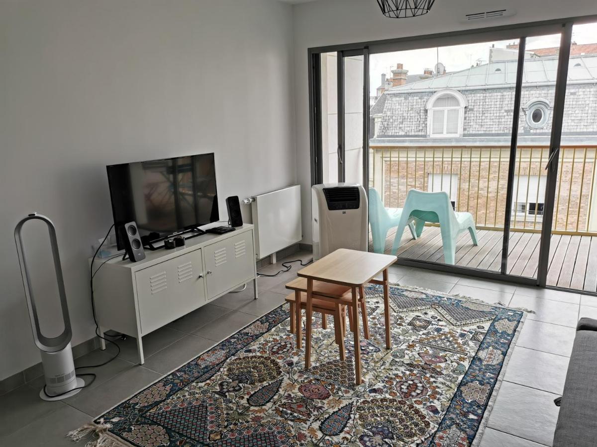 Apartment Forum *